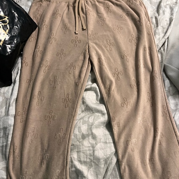 Brand new womens OVO terry tracksuit pants - Picture 3 of 4